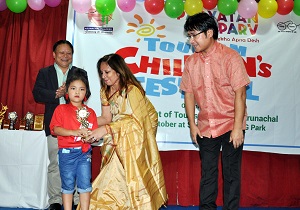 The First Lady of the State  Smti. Neelam Mishra celebrate �Tourism Children's Festival� with Children�s at State Science centre, IG park Itanagar on 22nd October�2017. 